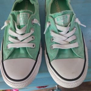 Converse woman's size 7
